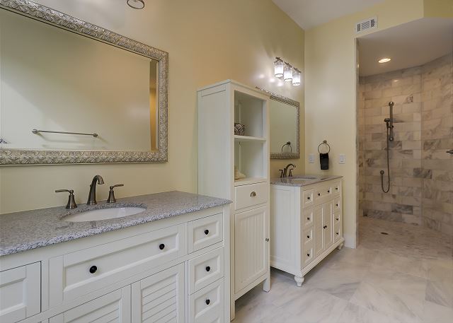 King Suite Full Bath with Roll-In Shower