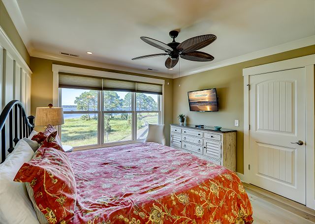 2nd Floor King Suite
