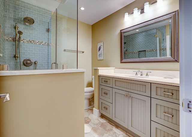 1st Floor Full Bathroom