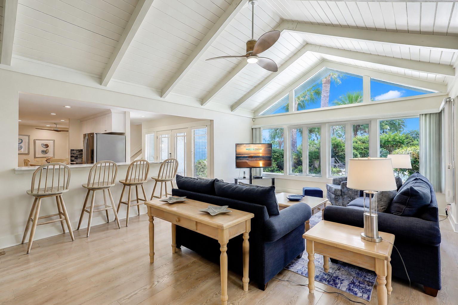 Living Area & Breakfast Bar
