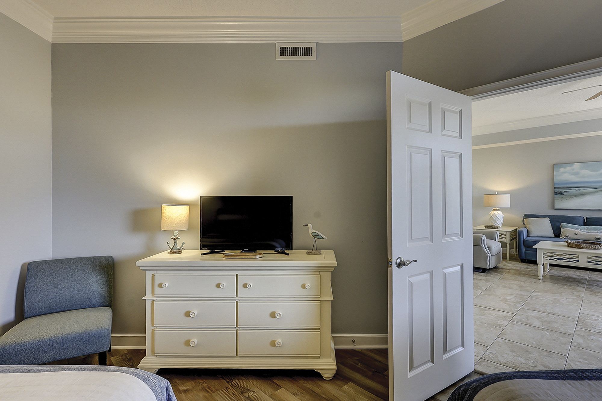 Guest Bedroom - 2 Doubles