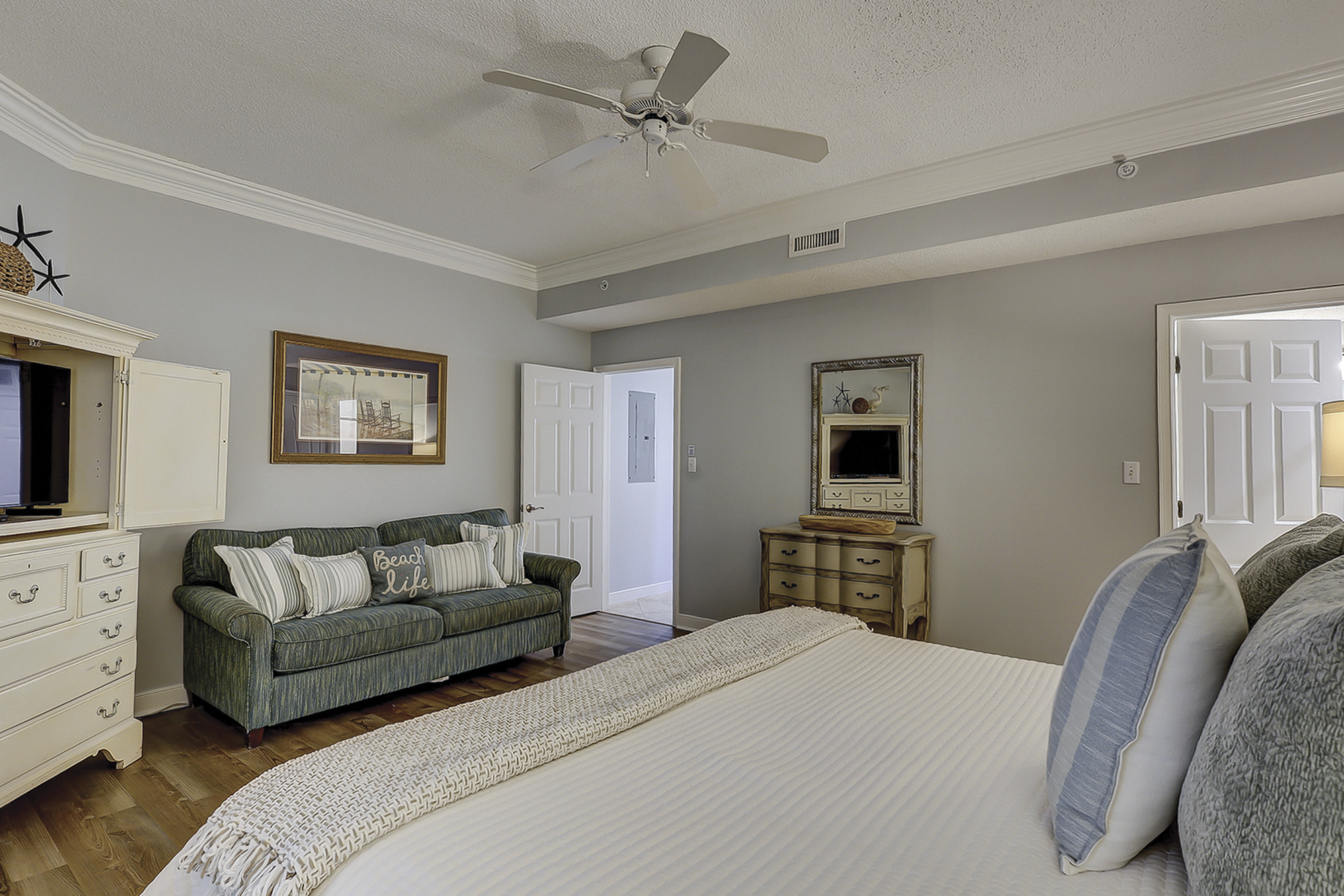 Guest Interior Bedroom