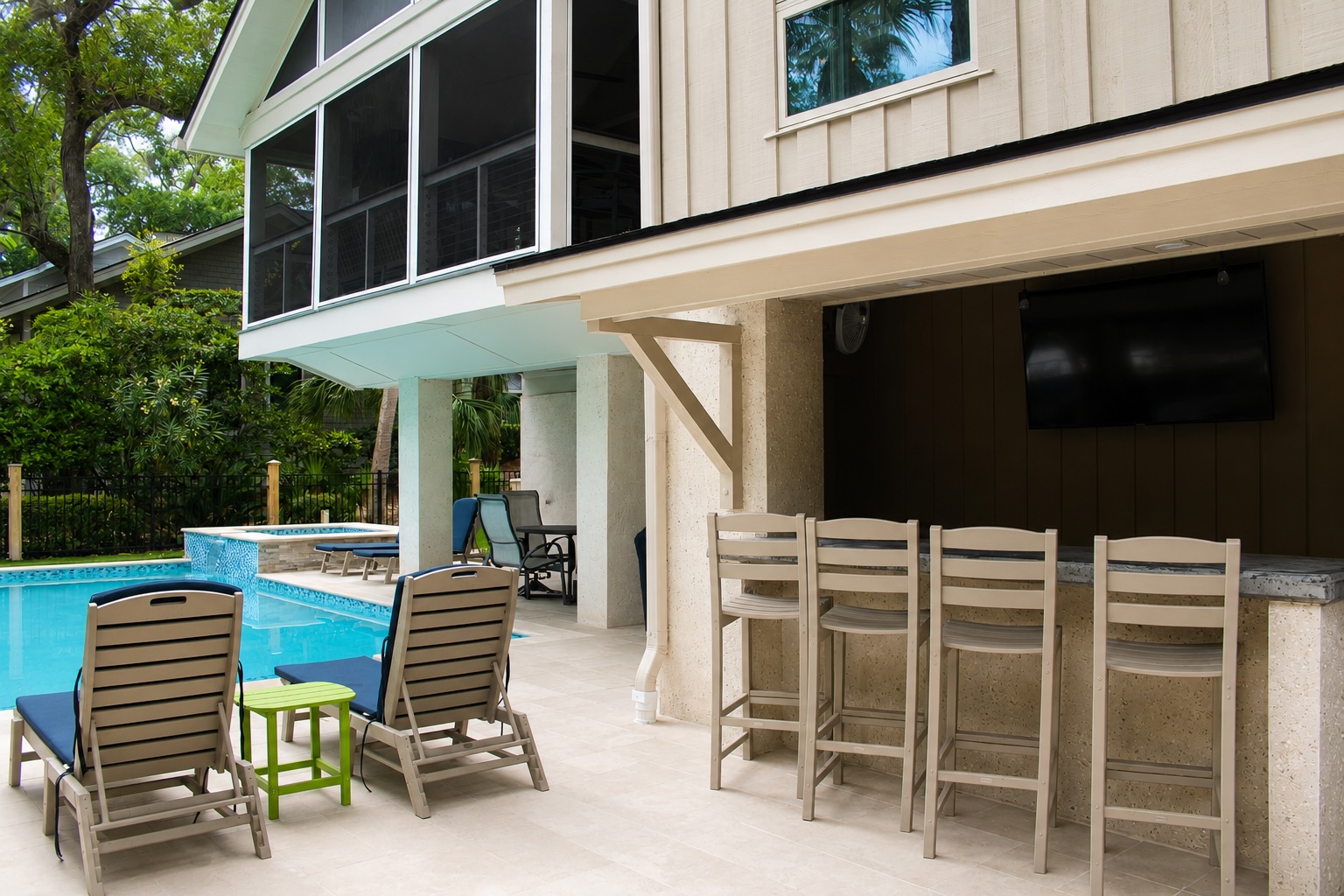 Poolside Bar with Outdoor TV