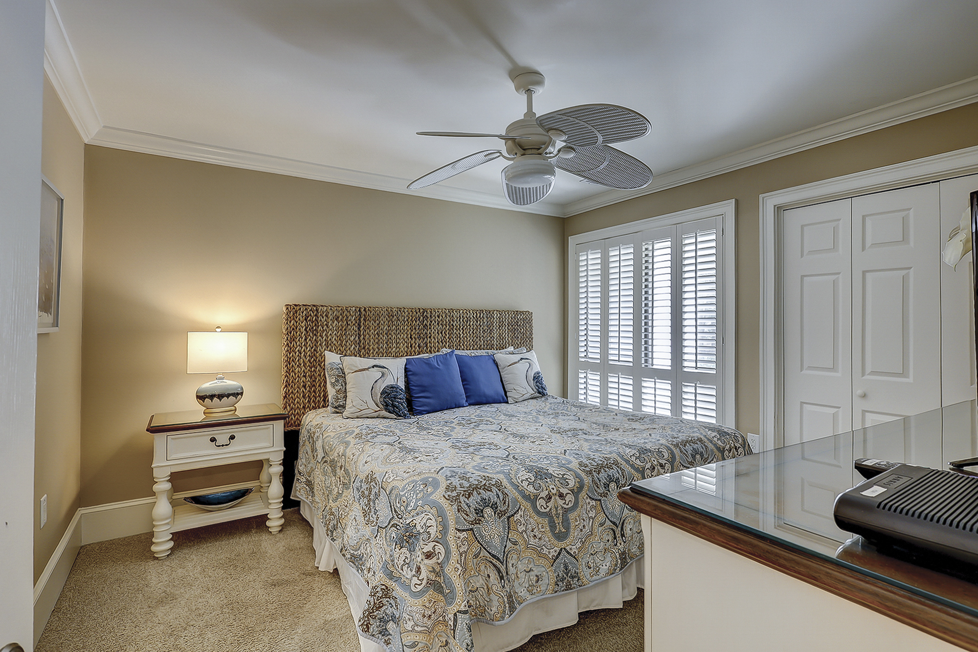 Main Floor King Suite