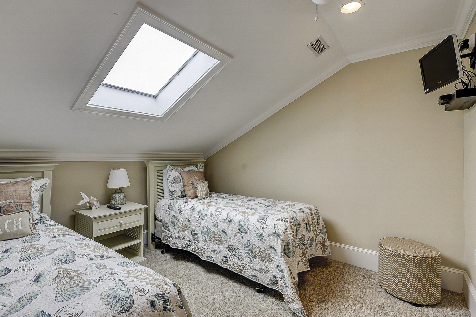 2nd Floor Guest Suite