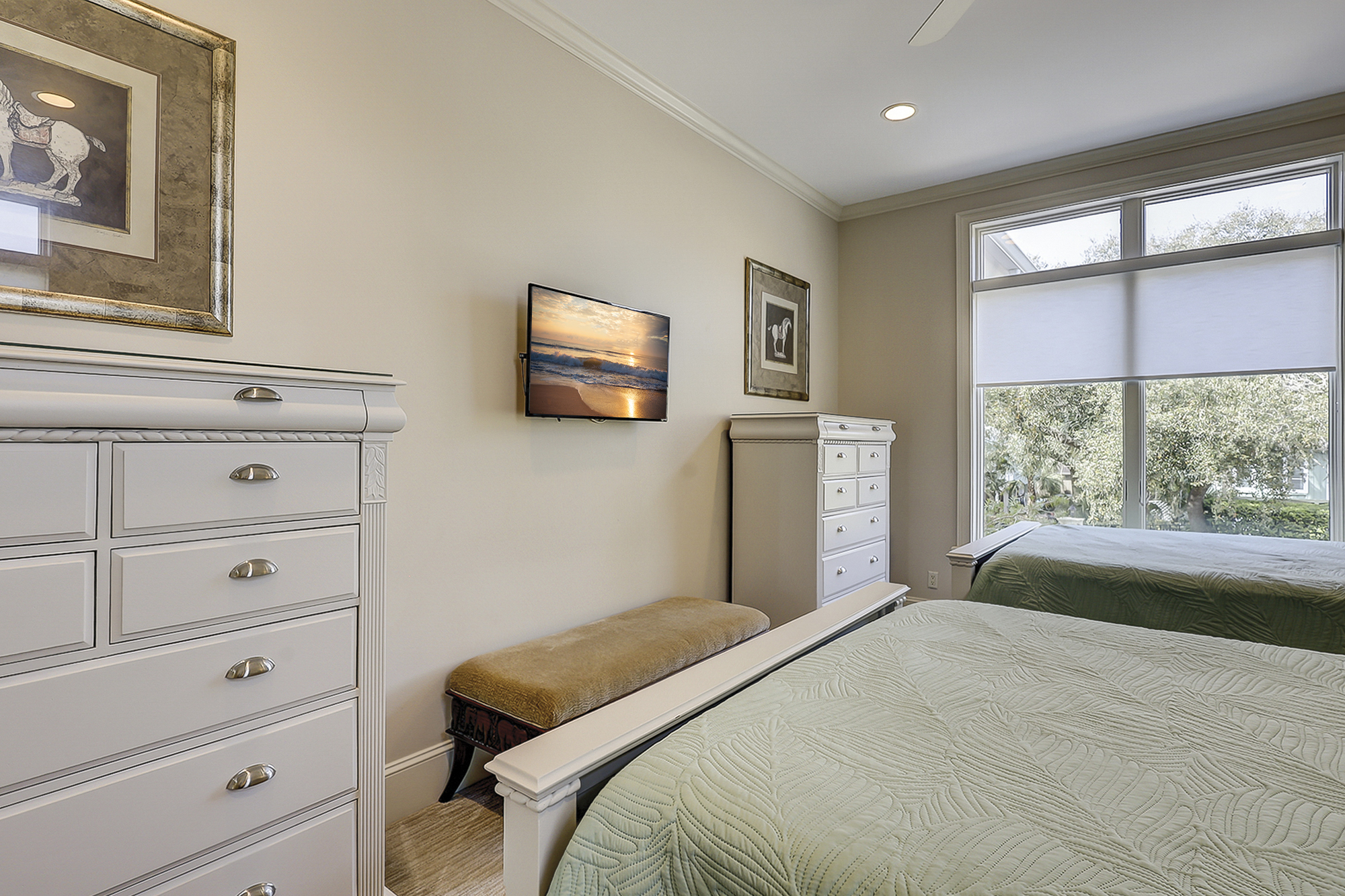 Main Floor Guest Suite