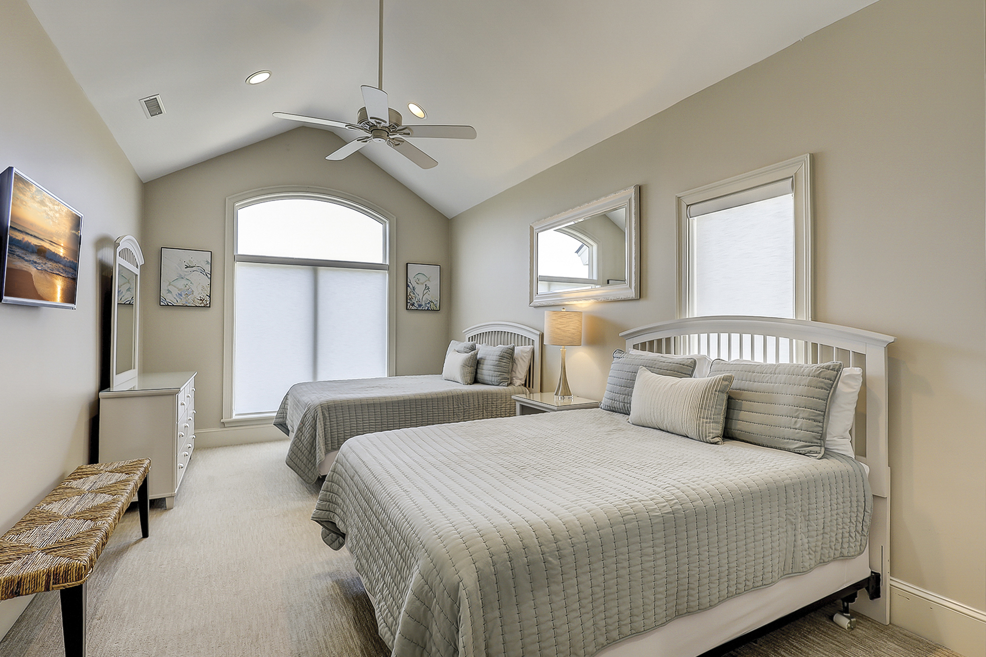 2nd Floor Guest Suite - 2 Doubles - Sleeps 4