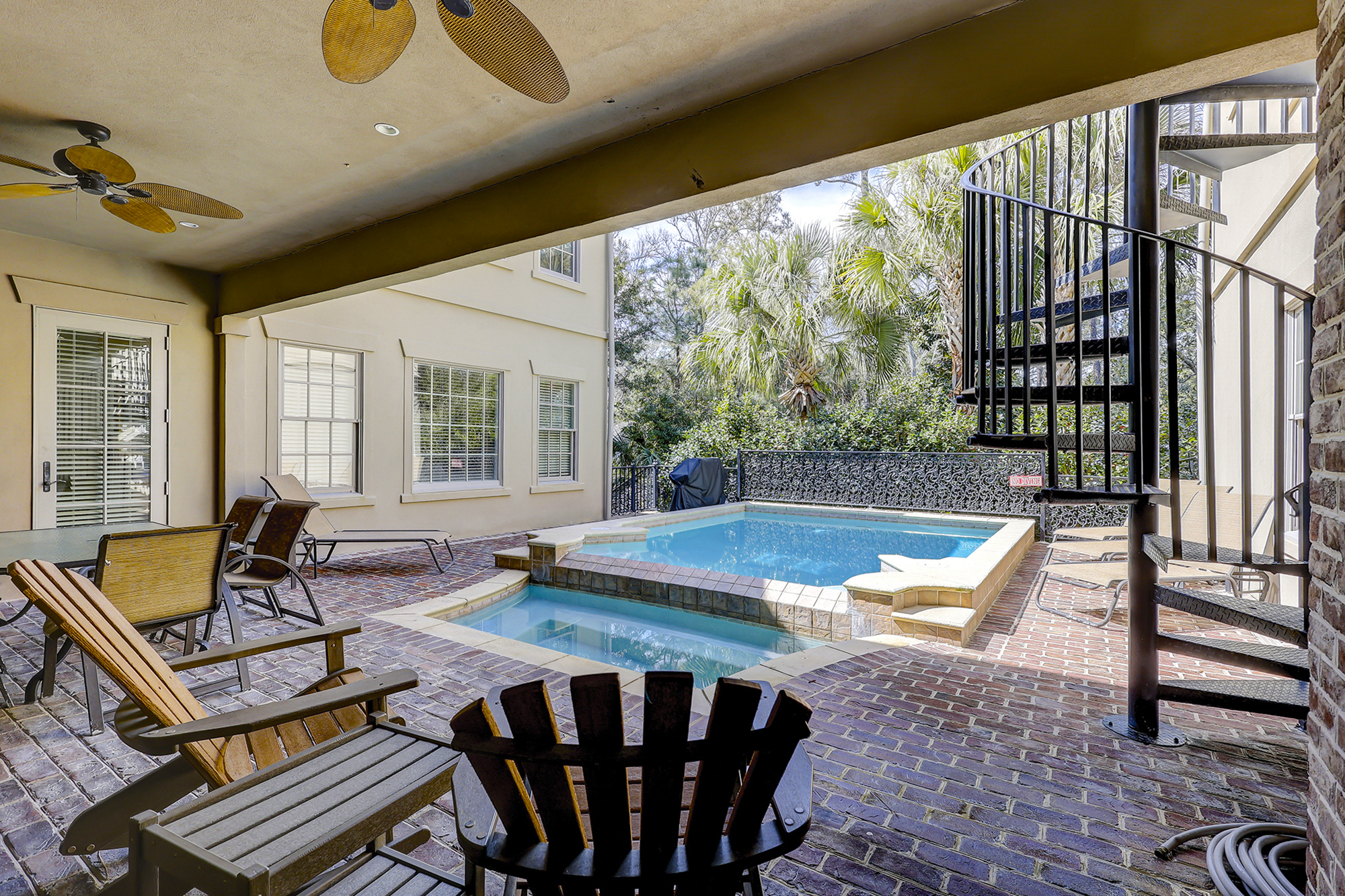 7 Armada - The Vacation Company