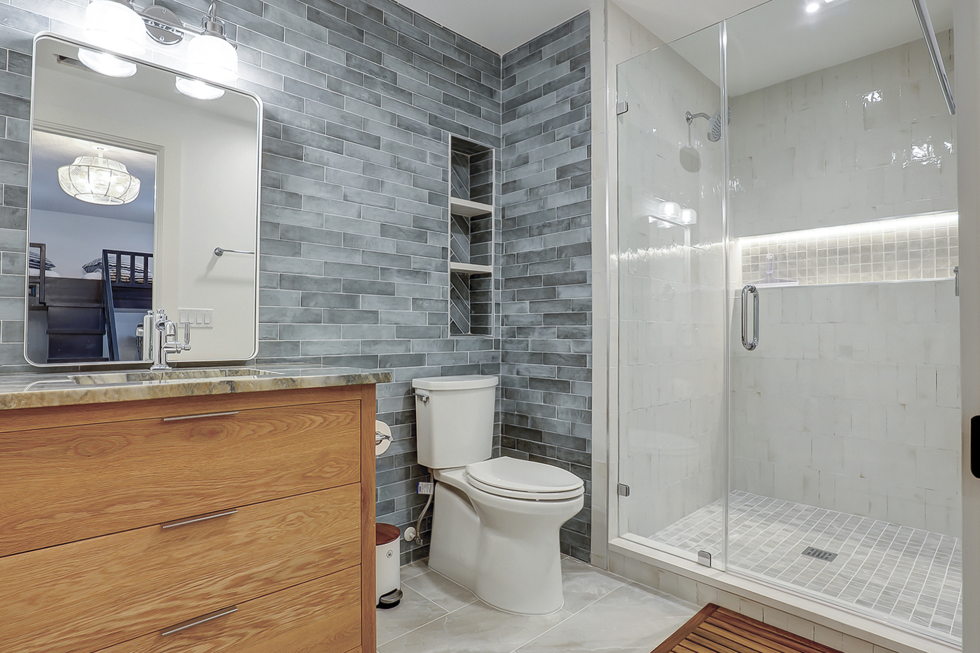 Bunk Suite Full Bathroom