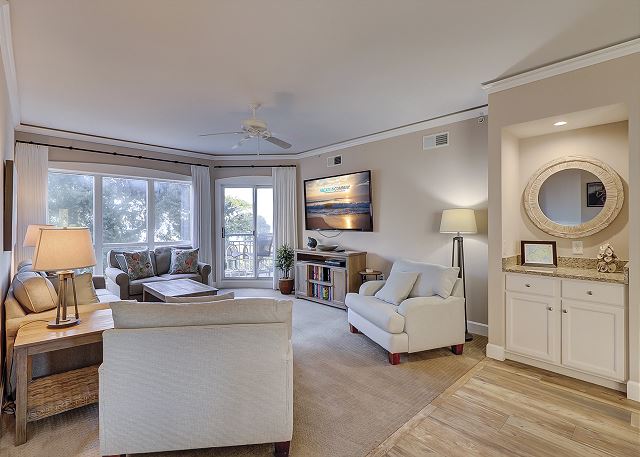 3305 Windsor Court South