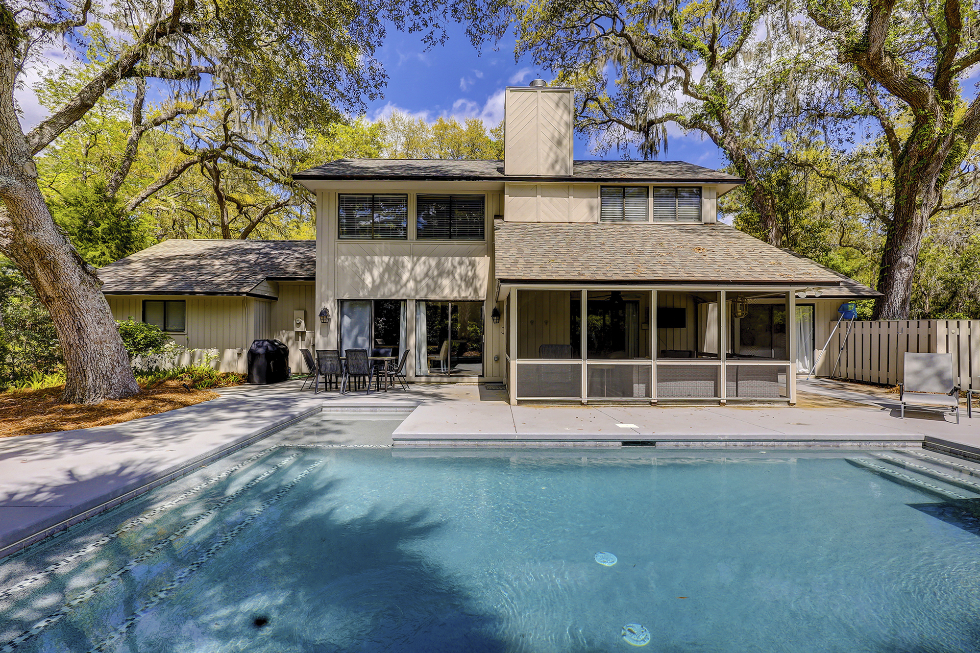 Featured Property 1 West Garrison