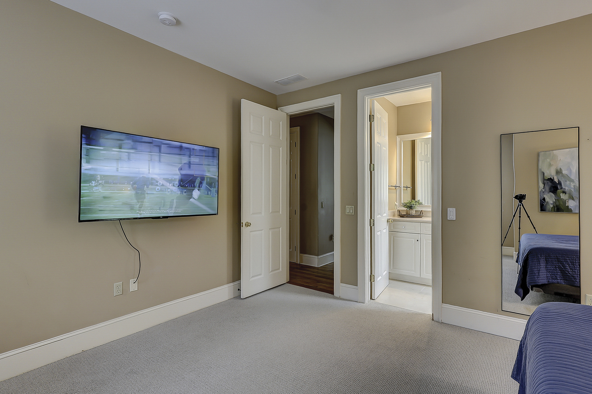 King Guest Bedroom