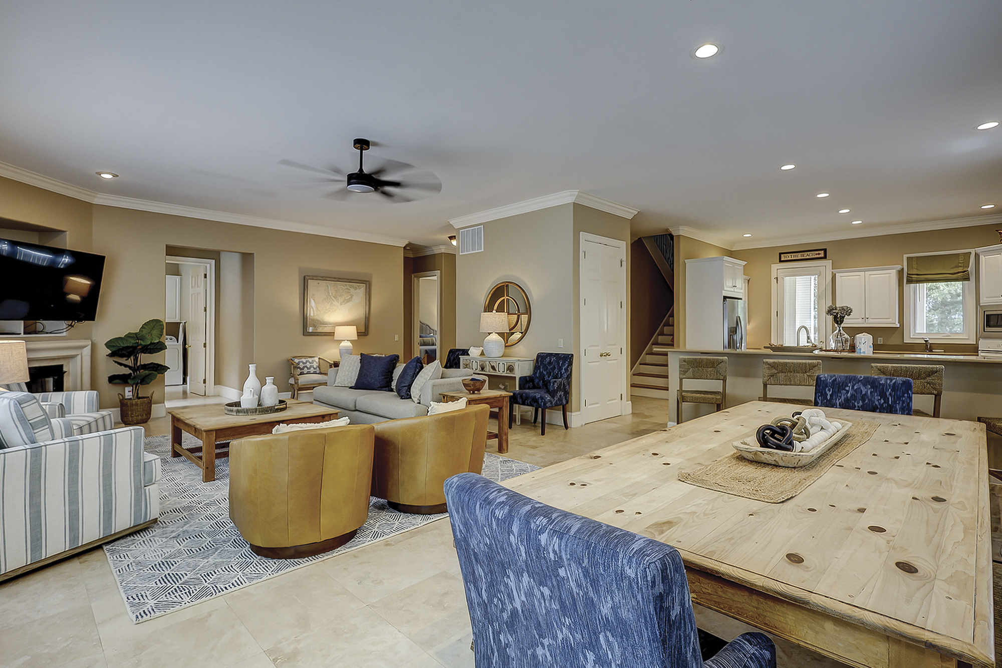 Living Room | Dining Area