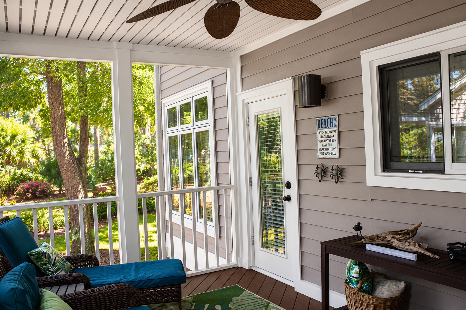 7626 Huntington Screened In Porch - The Vacation Company