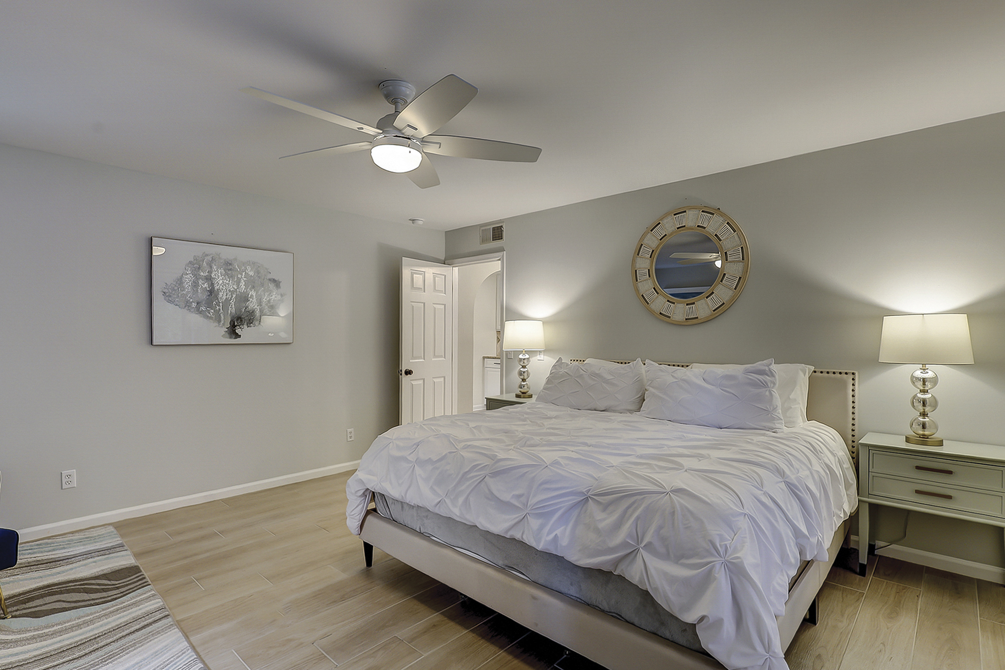 1st Floor King Suite