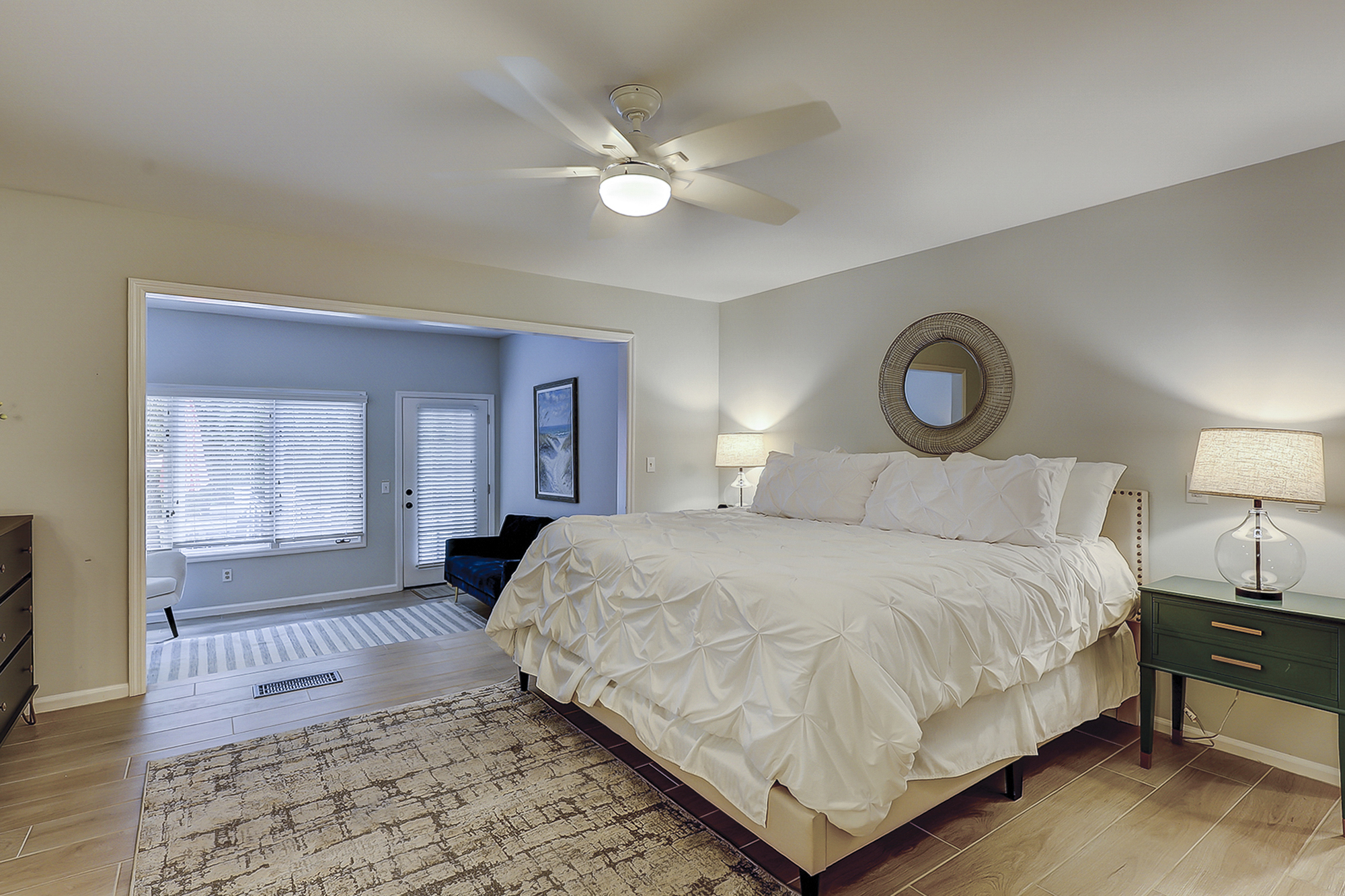 1st Floor King Suite