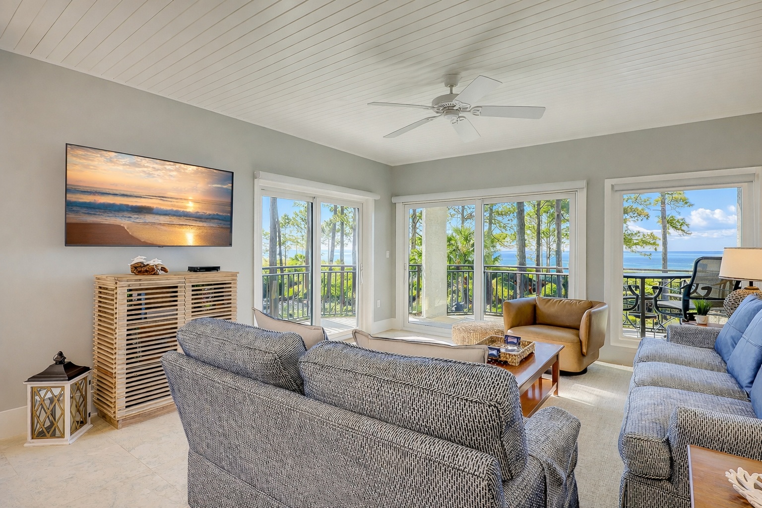 Featured Property 1826 Beachside Tennis