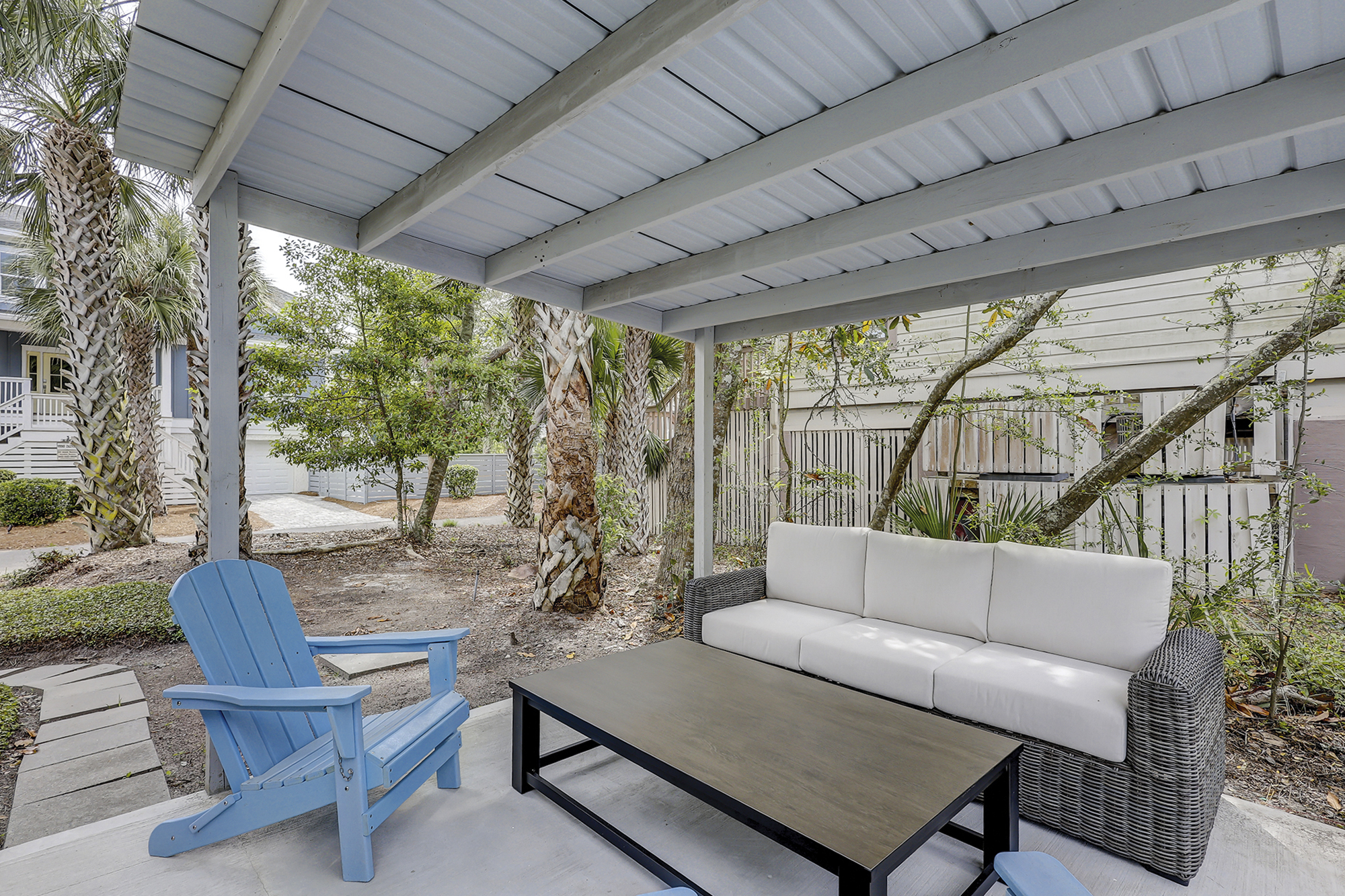 4 Sea Hawk Covered Patio