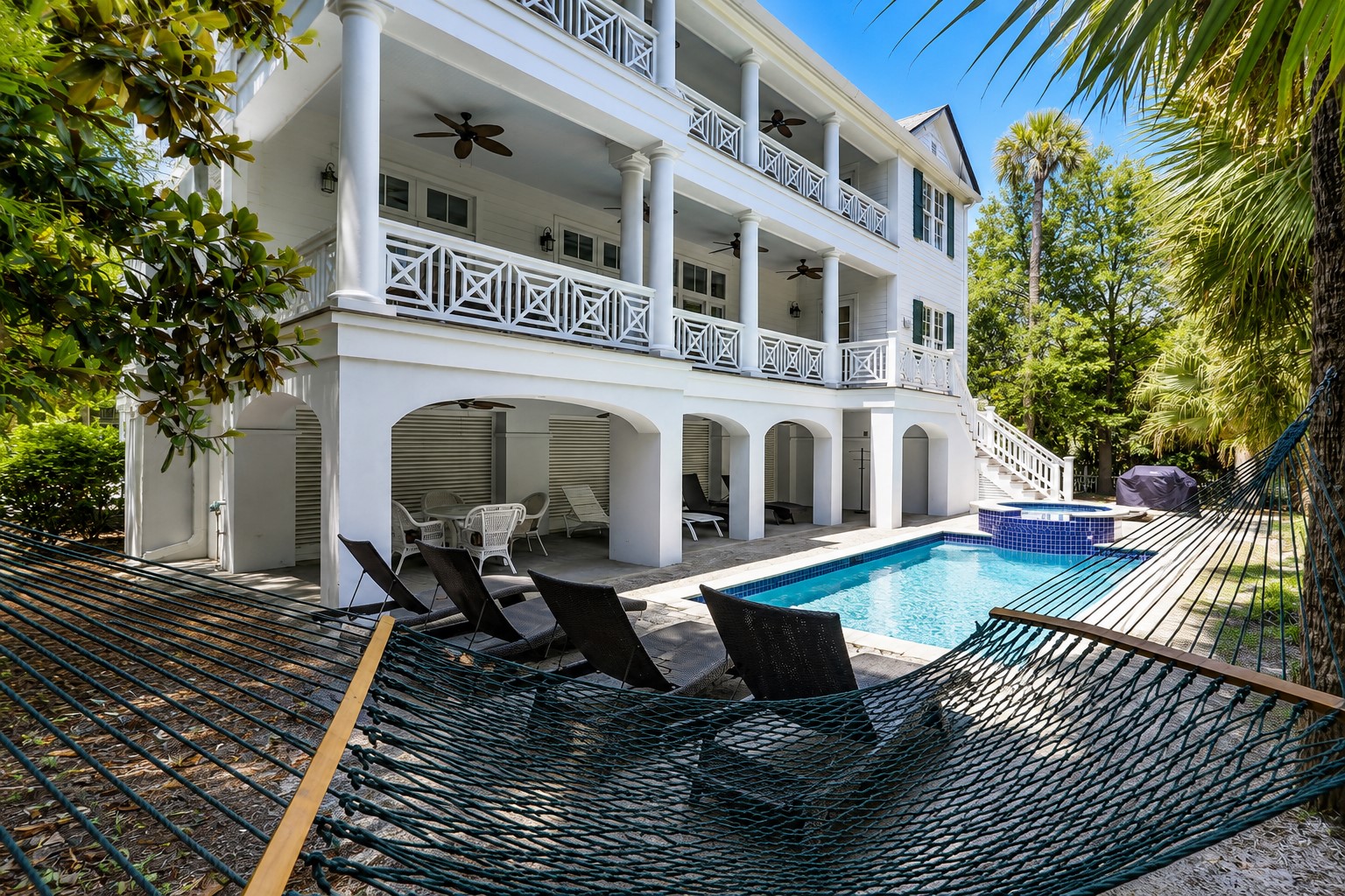 Featured Property 1 Roadrunner