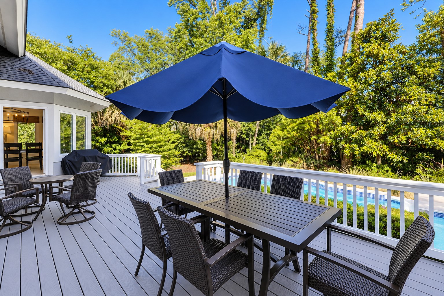 34 Mooring Buoy - Outdoor Dining Area