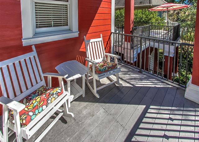 1st Floor King Suite Patio