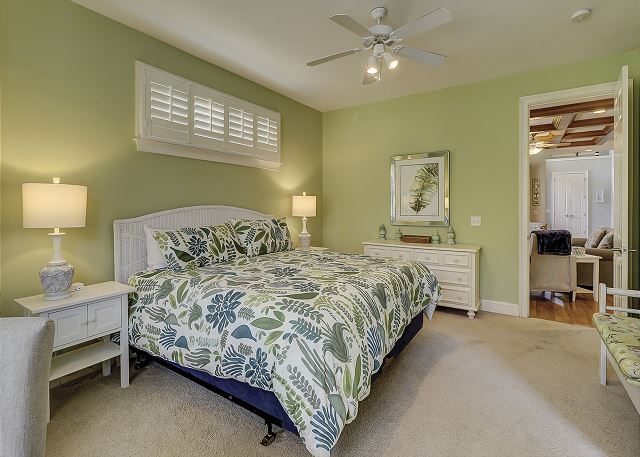 1st Floor King Suite