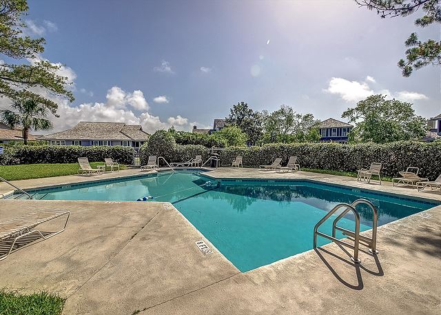 LandsEnd Pool