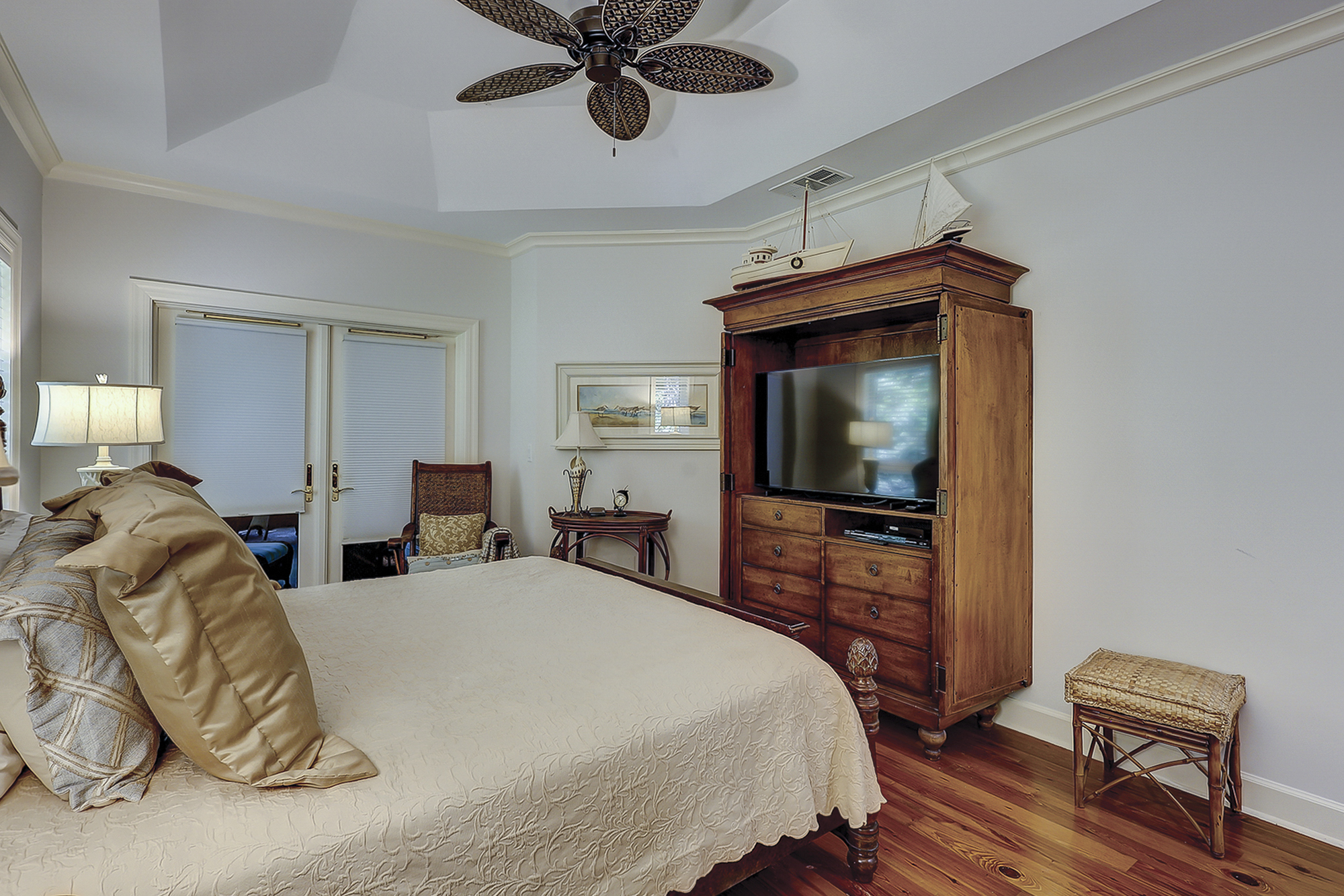 Guest Bedroom - King Suite