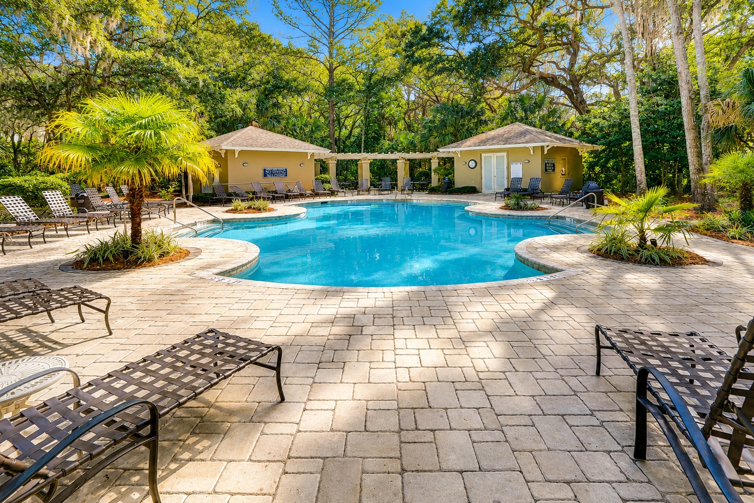 Wendover Dunes Community Pool
