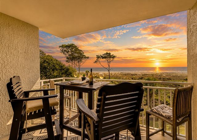 305 Shorewood