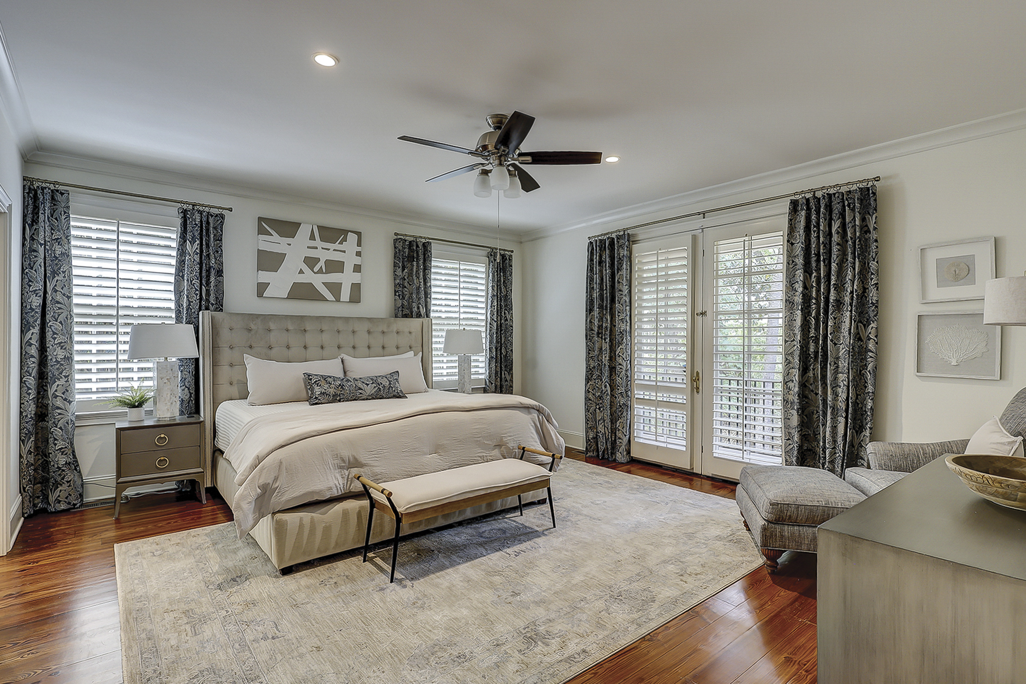 Main Floor King Suite