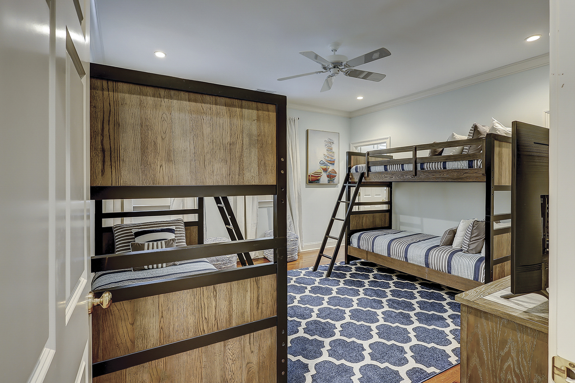 2nd Floor Guest Suite - 4 Twins