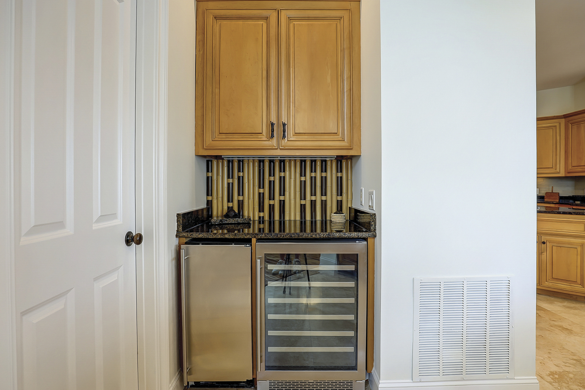 Ice Maker & Wine Fridge