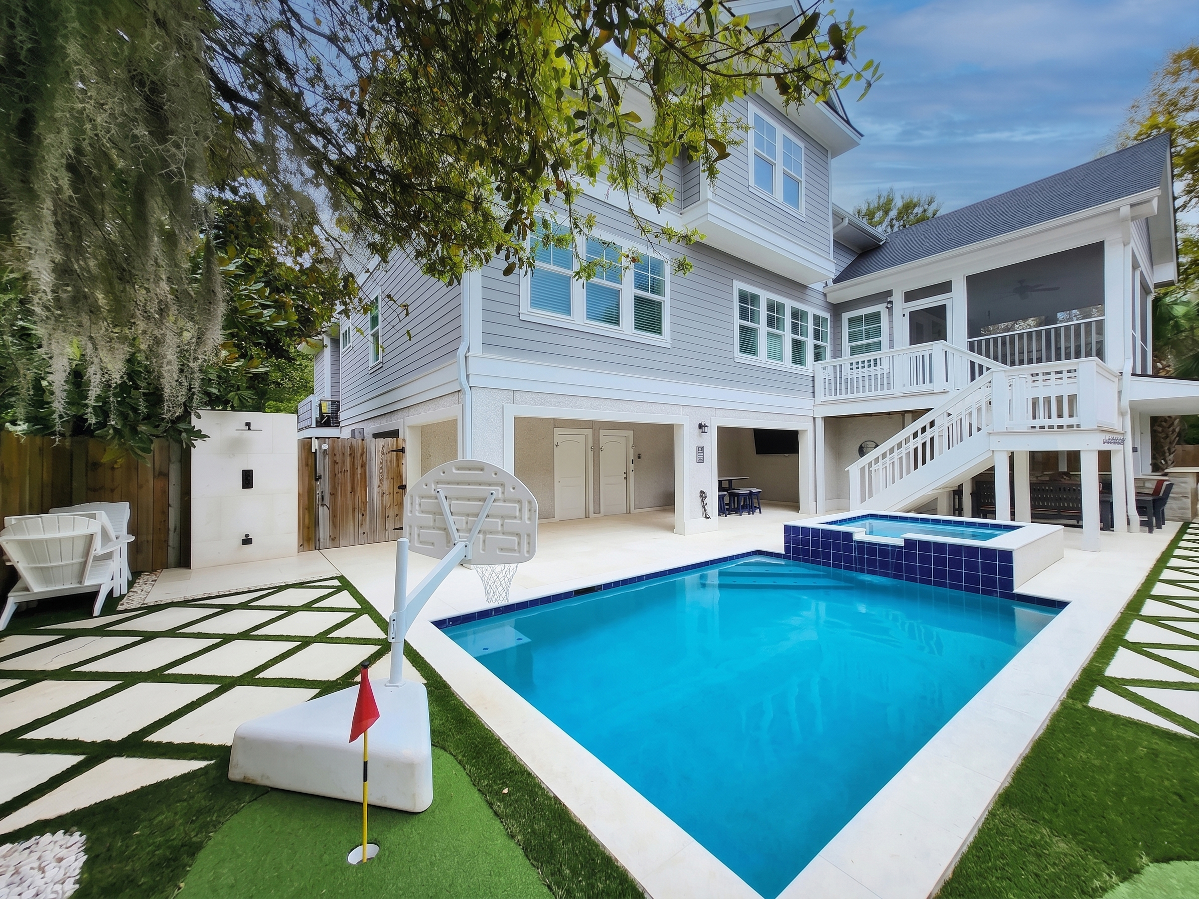 Featured Property 40 N Forest Beach