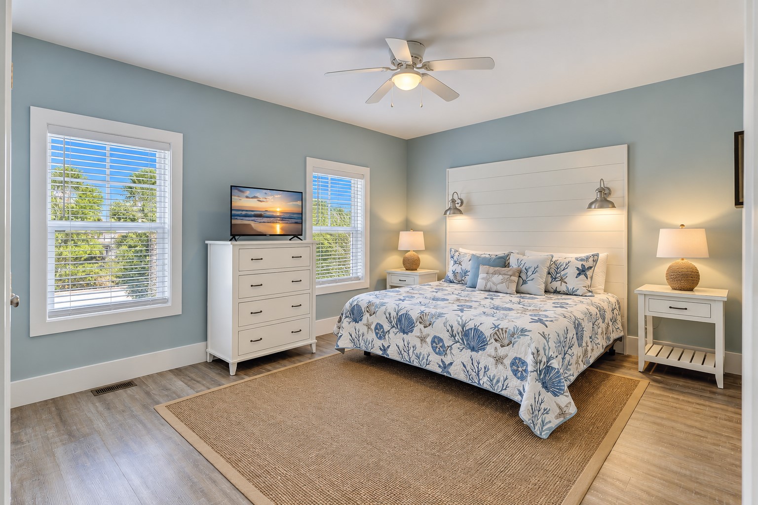 40 N Forest Beach - King Suite