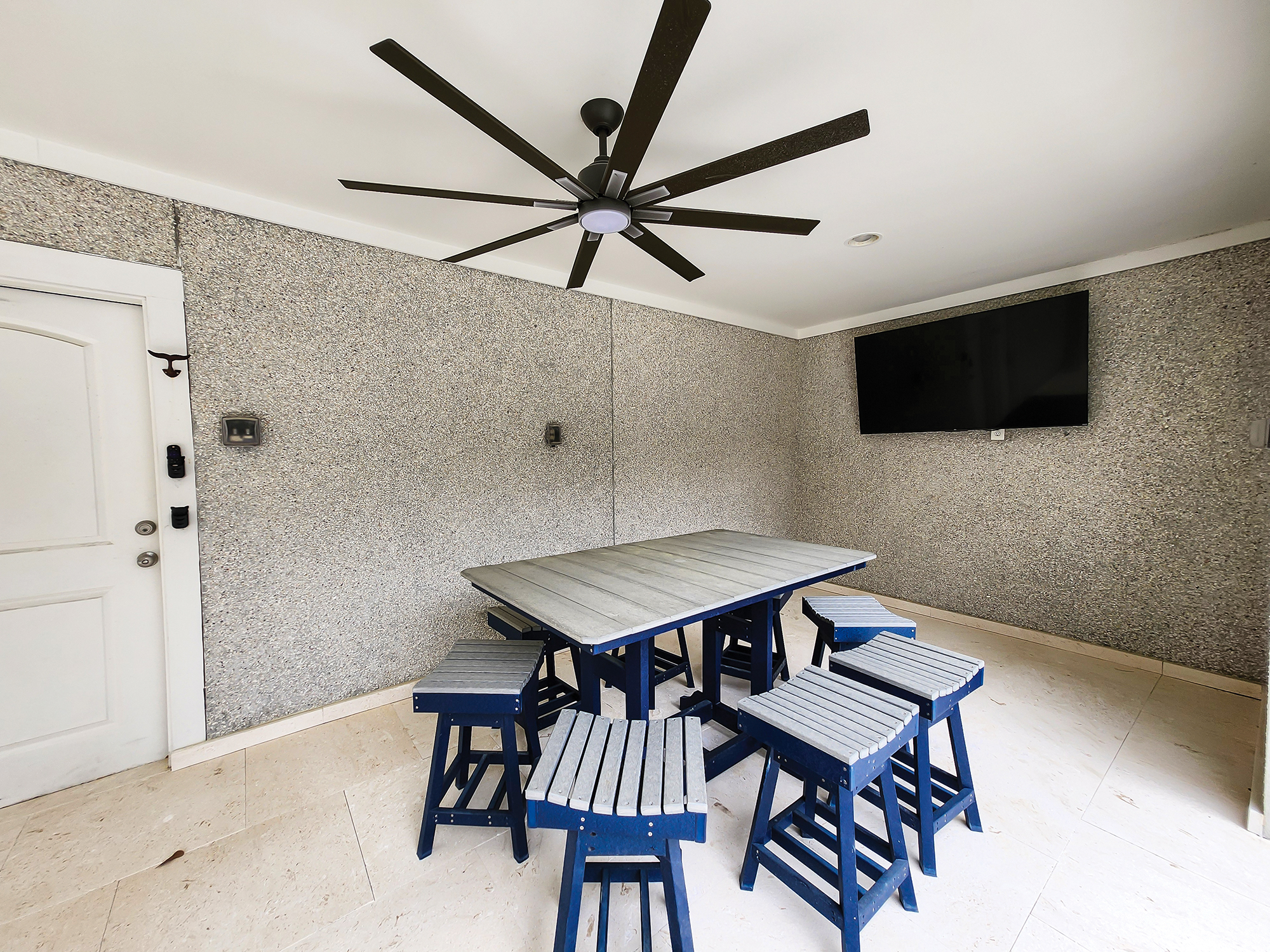 Outdoor Dining Area