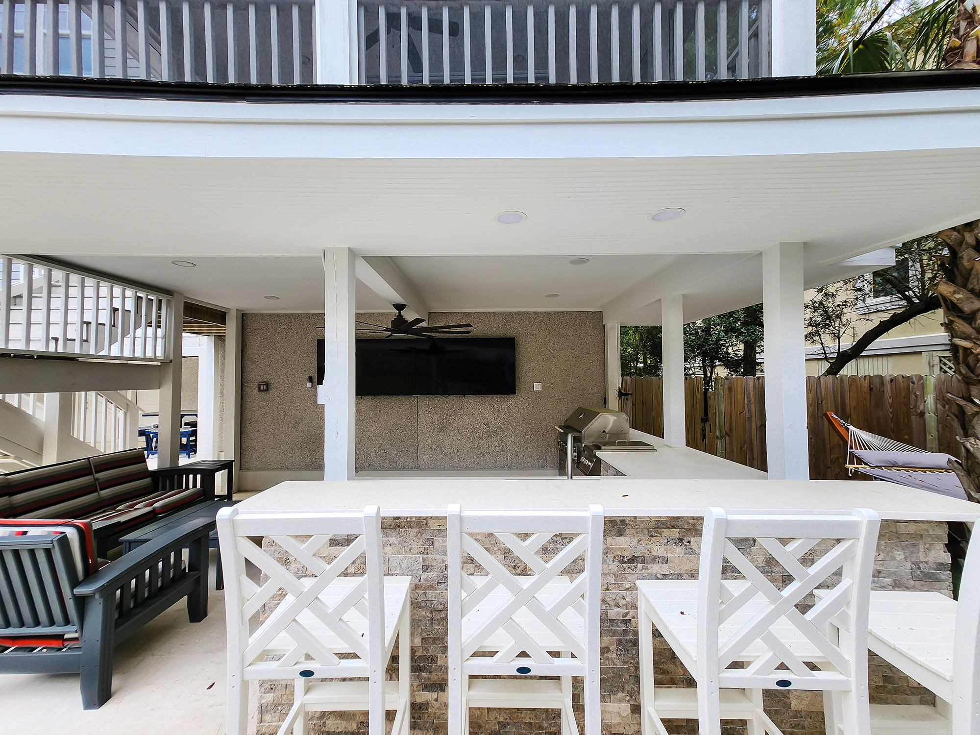 Outdoor Kitchen