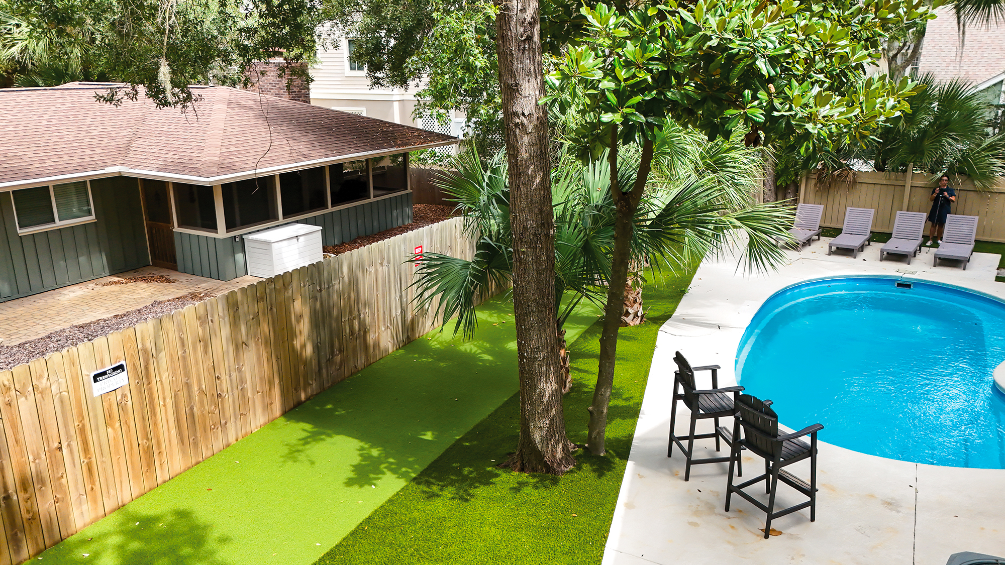 Yard Area with Putting Green