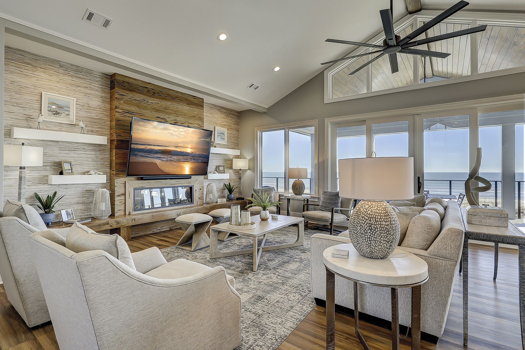 2nd Floor Main Living Area