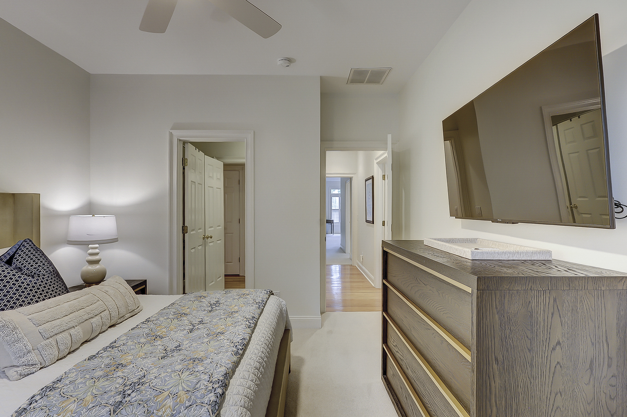 Queen Suite