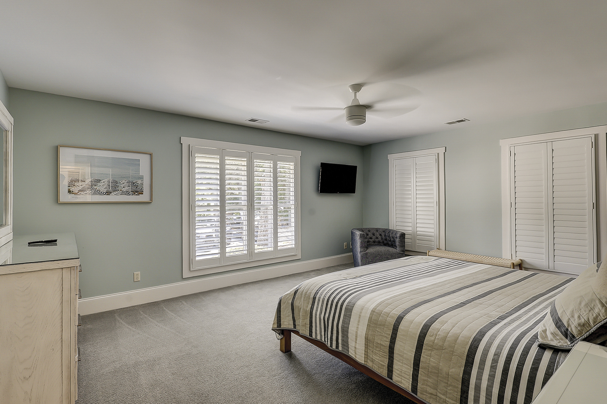 1st Floor Guest Room - King Suite