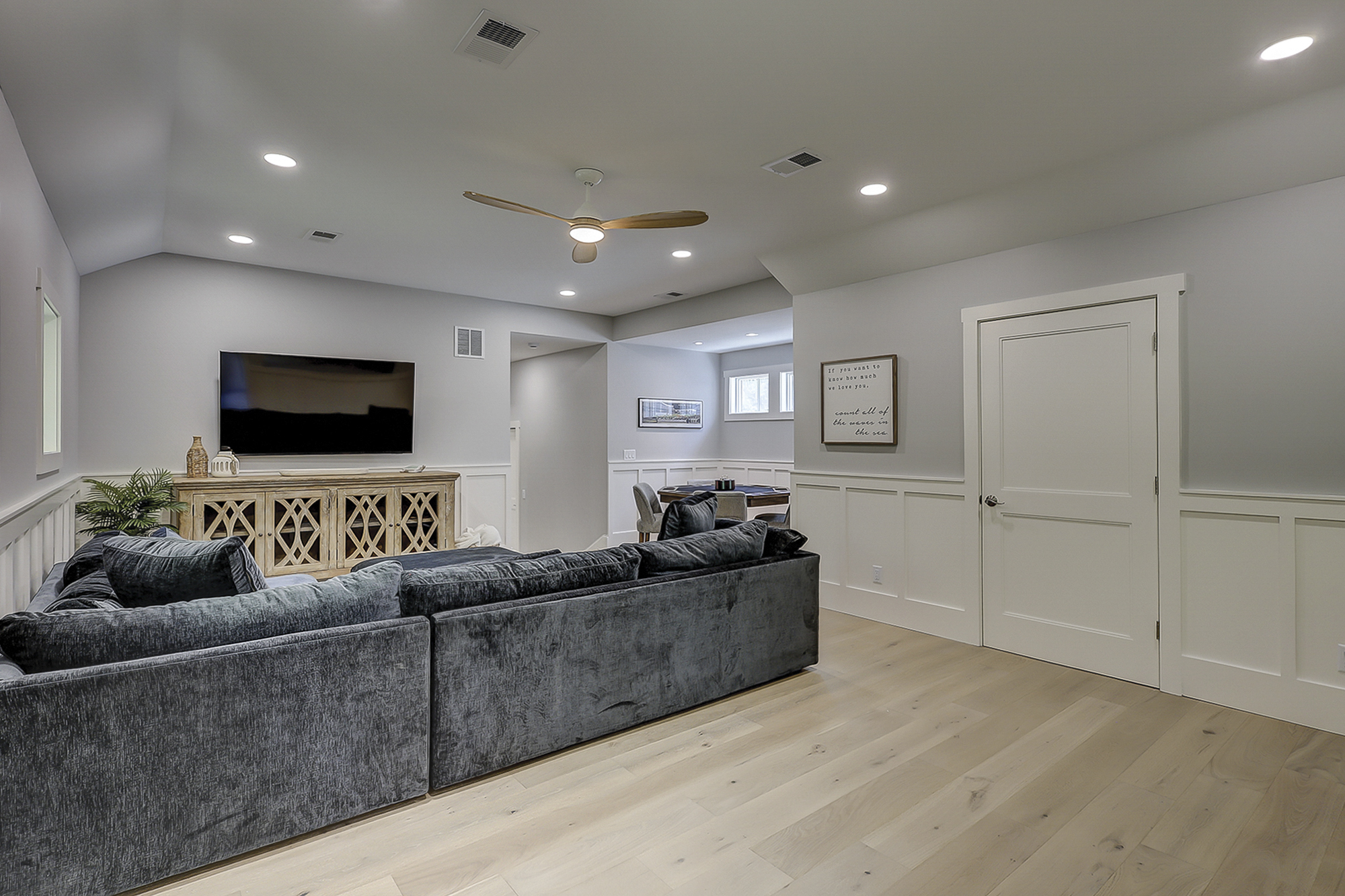 Upstairs Living Area