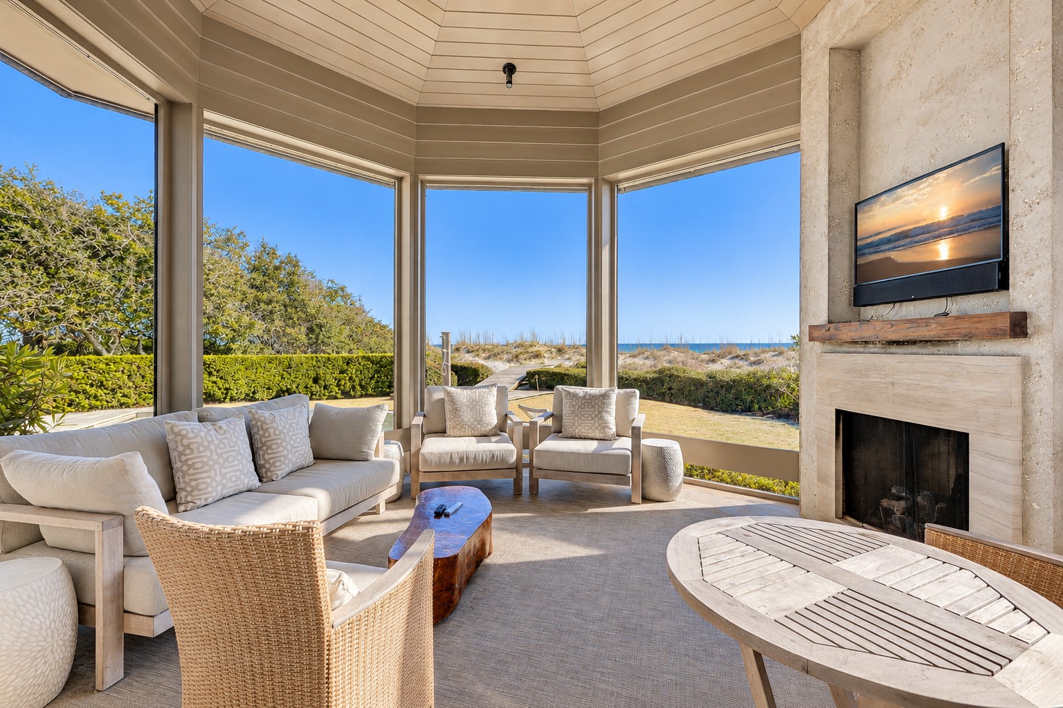 36 E Beach Lagoon - Screened Porch