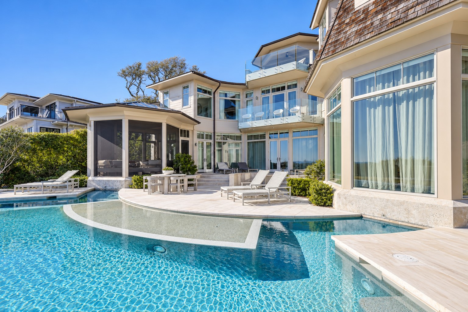 36 East Beach Lagoon - Pool Area