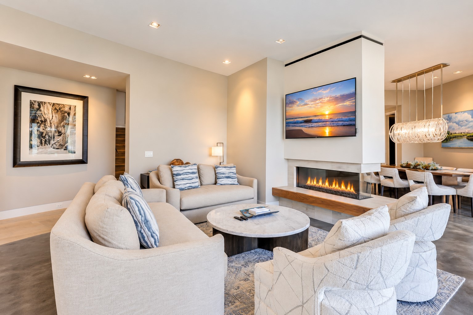 36 East Beach Lagoon - Living Area