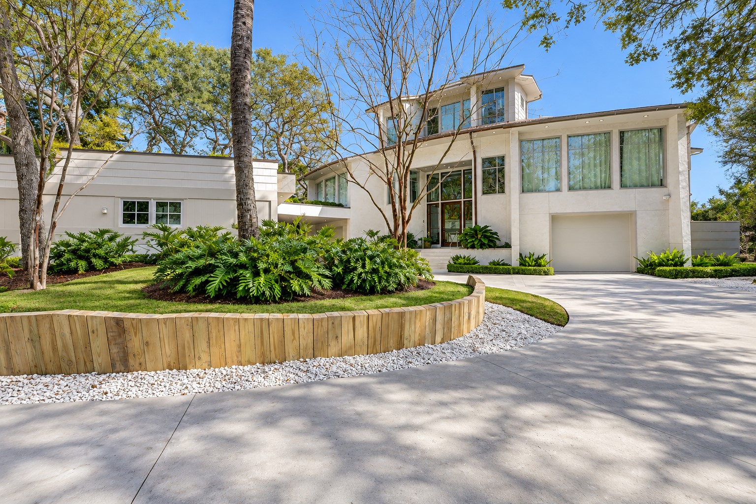36 East Beach Lagoon
