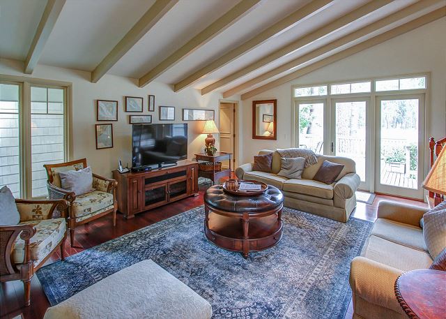 2nd Floor Living Area