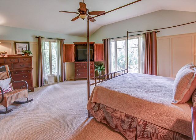 2nd Floor King Suite