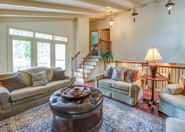 2nd Floor Living Area