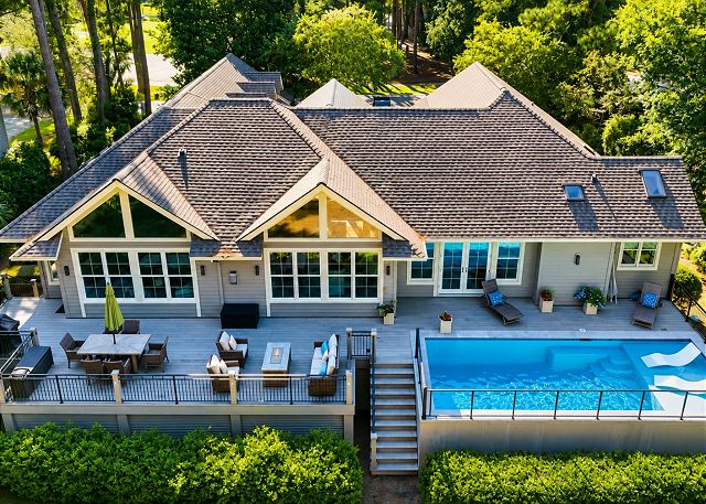 104 Baynard Cove